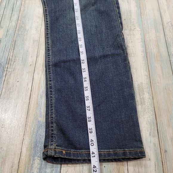 Wrangler Classic Blue Denim Jeans - Picture 4 of 11